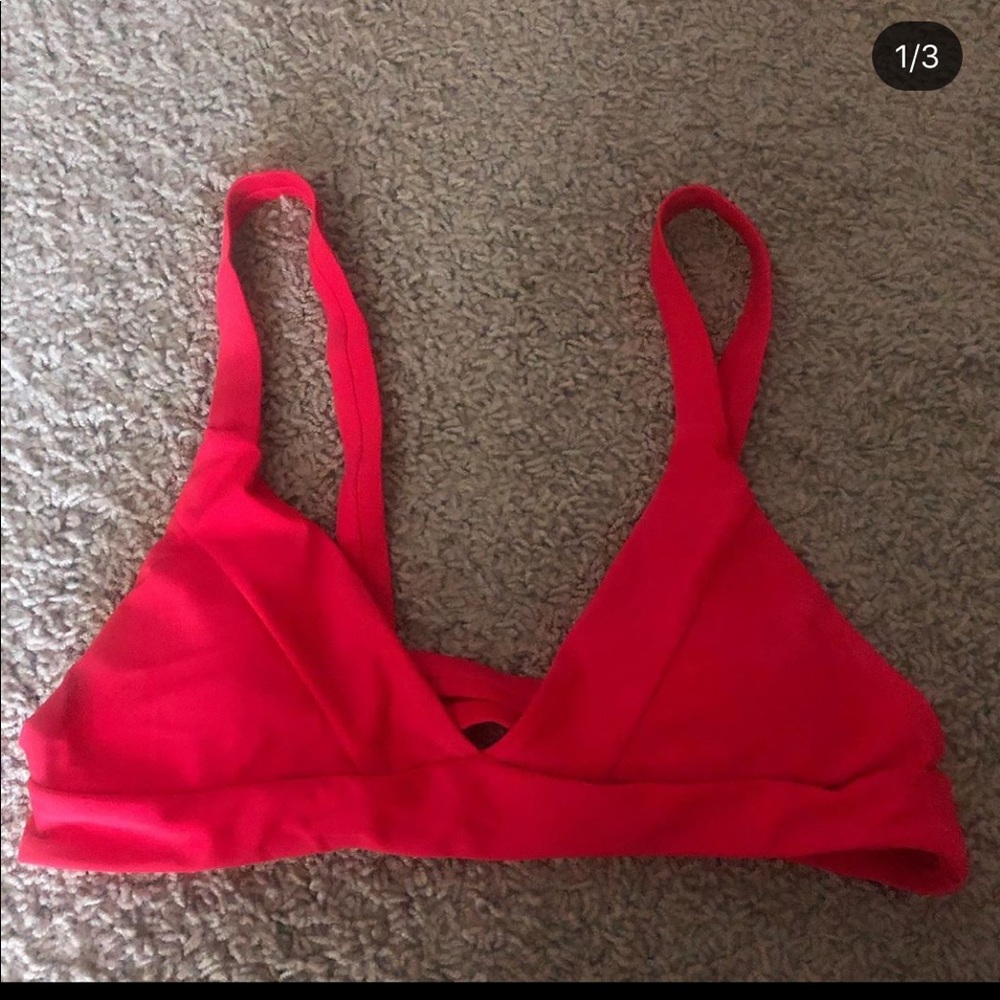 red bikini top size M,, never worn